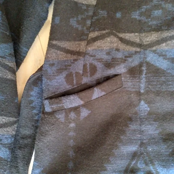 Aztec Pattern Coat - Picture 6 of 13